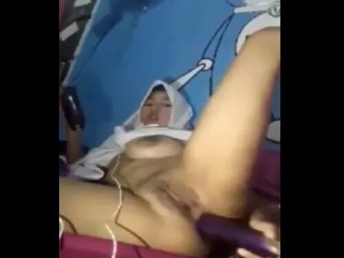 Masturbasi Pake Terong Masuk Pantat