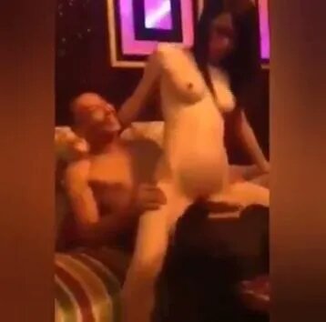 PK Karaoke Dientot Bos Perusahaan